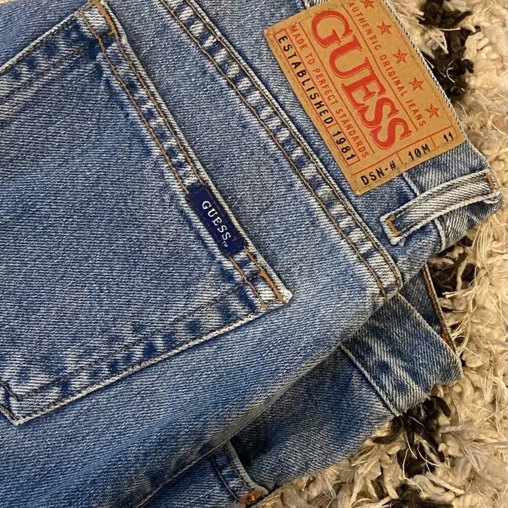 Vintage Guess Boot Leg Jeans Size 29 - Picture 3 of 10